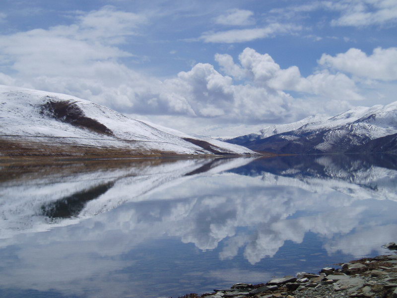西藏图片：西藏三大圣湖之一