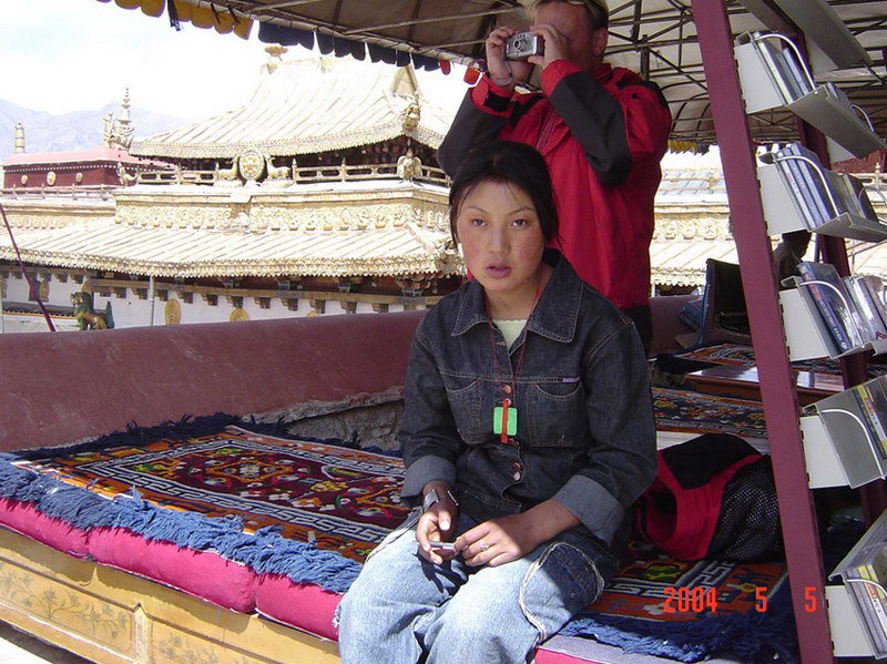 西藏照片：藏族小姑娘