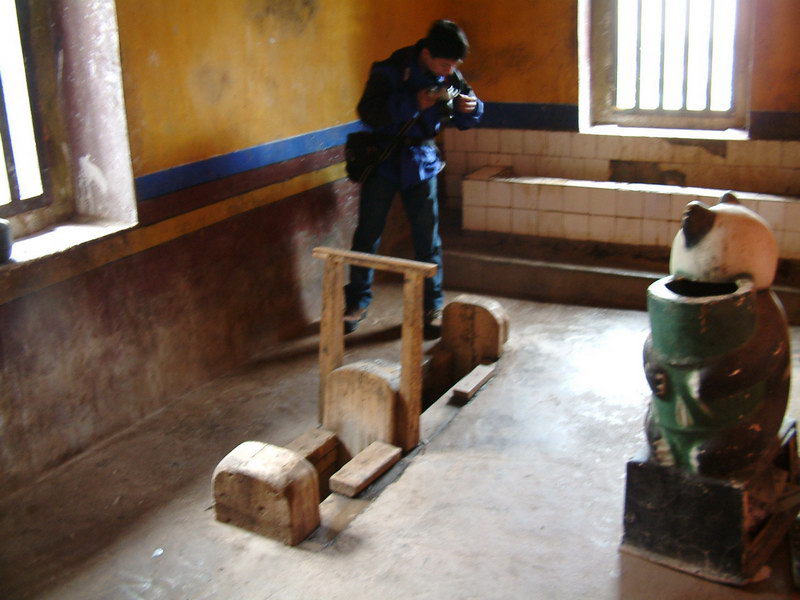西藏照片：布宫的厕所