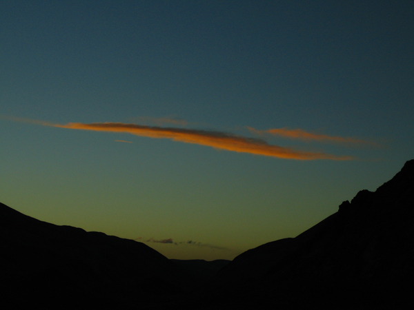 照片：珠峰对面的一抹晚霞 