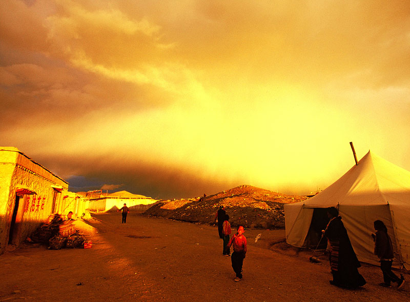 西藏旅行照片：阿里-令人目眩的金黄。。。帕羊的日落