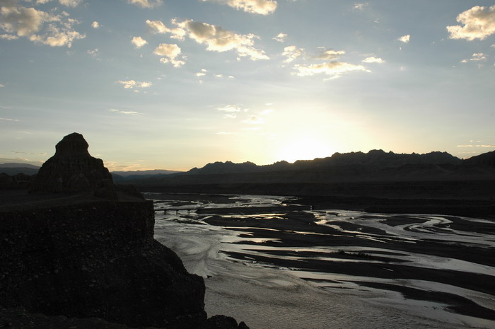西藏旅行照片：阿里-扎达土林_象泉河