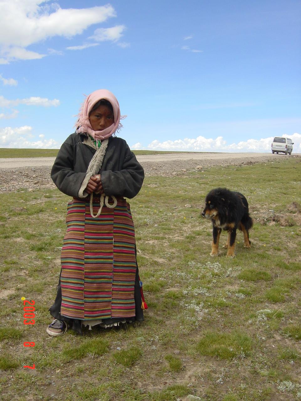 西藏林芝图片：藏族少女