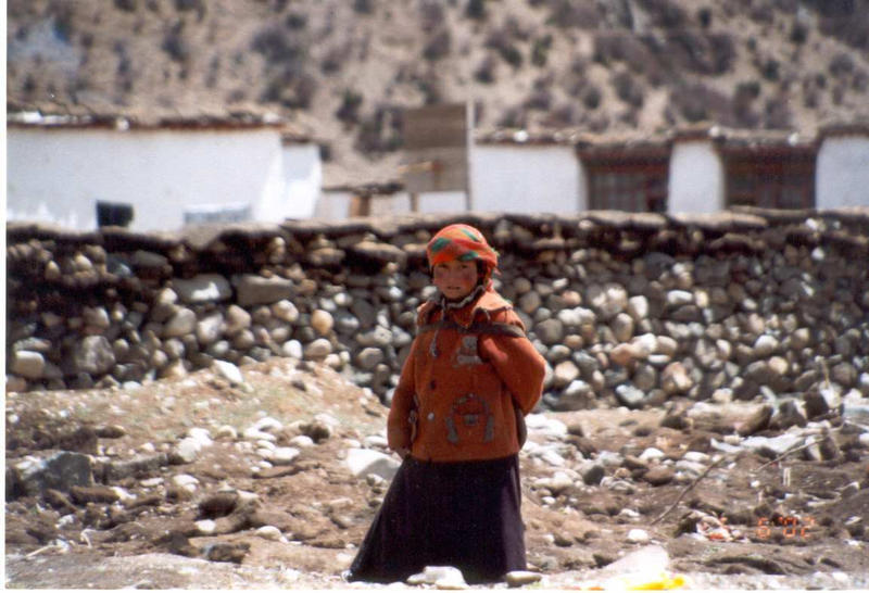 西藏林芝图片：小女孩